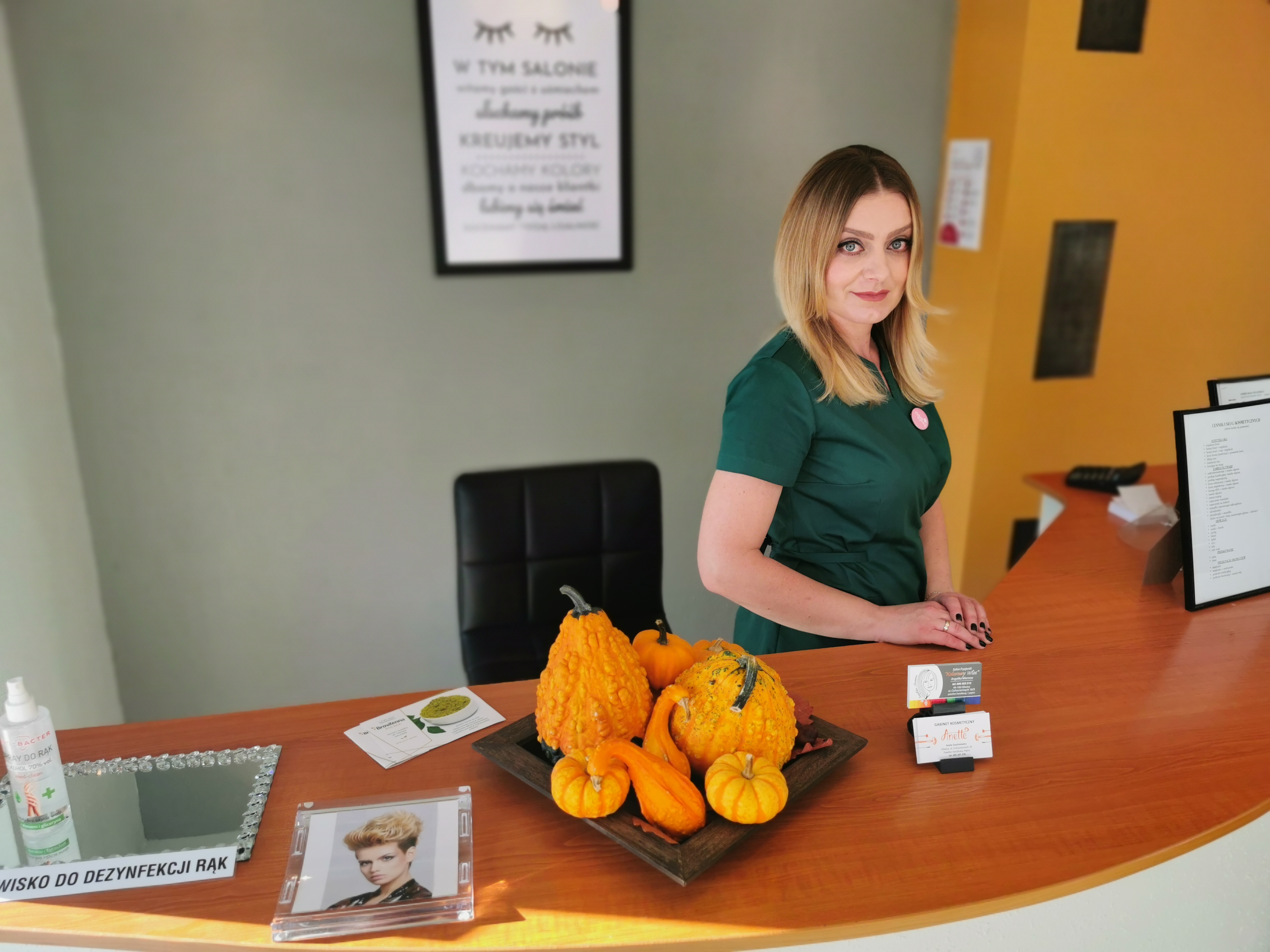 Nowoczesne stanowisko zabiegowe w gabinecie Anette